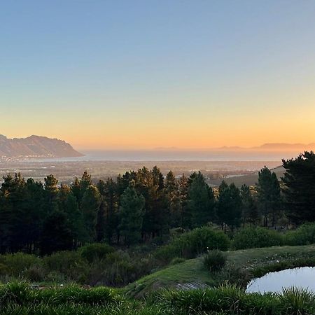 Lalapanzi Lodge Somerset West Buitenkant foto