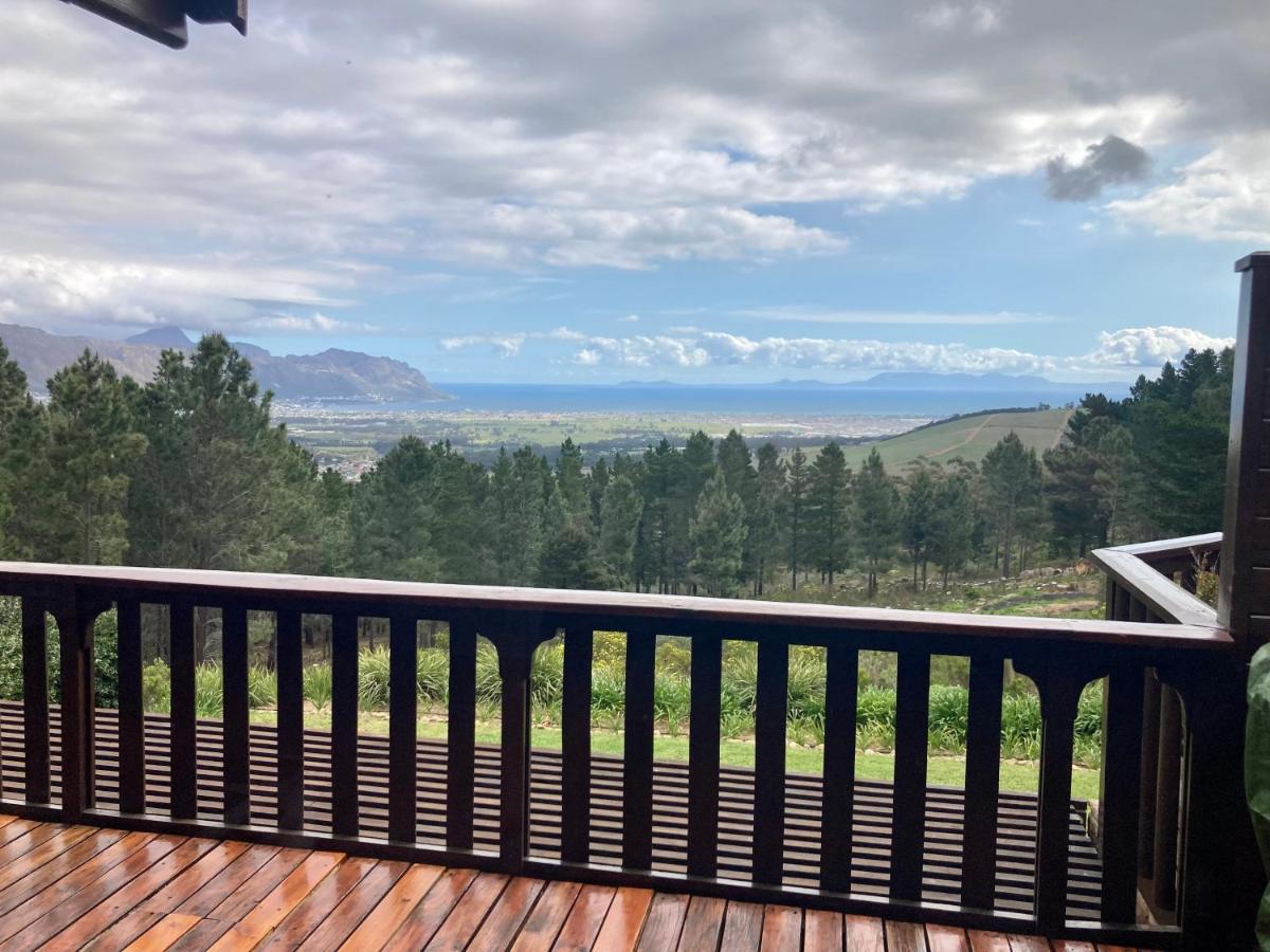 Lalapanzi Lodge Somerset West Buitenkant foto