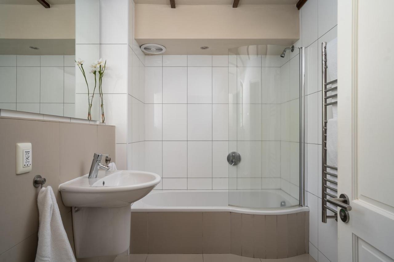 Lalapanzi Lodge Somerset West Buitenkant foto