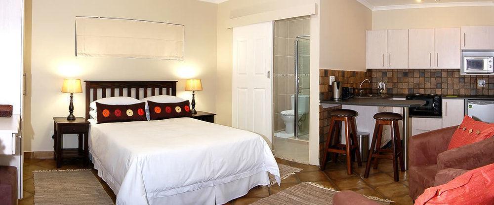 Lalapanzi Lodge Somerset West Buitenkant foto