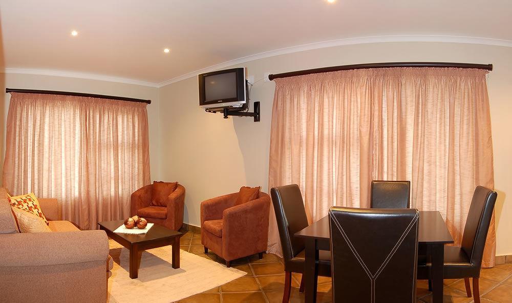 Lalapanzi Lodge Somerset West Buitenkant foto