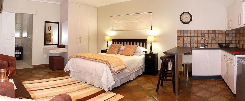 Lalapanzi Lodge Somerset West Buitenkant foto