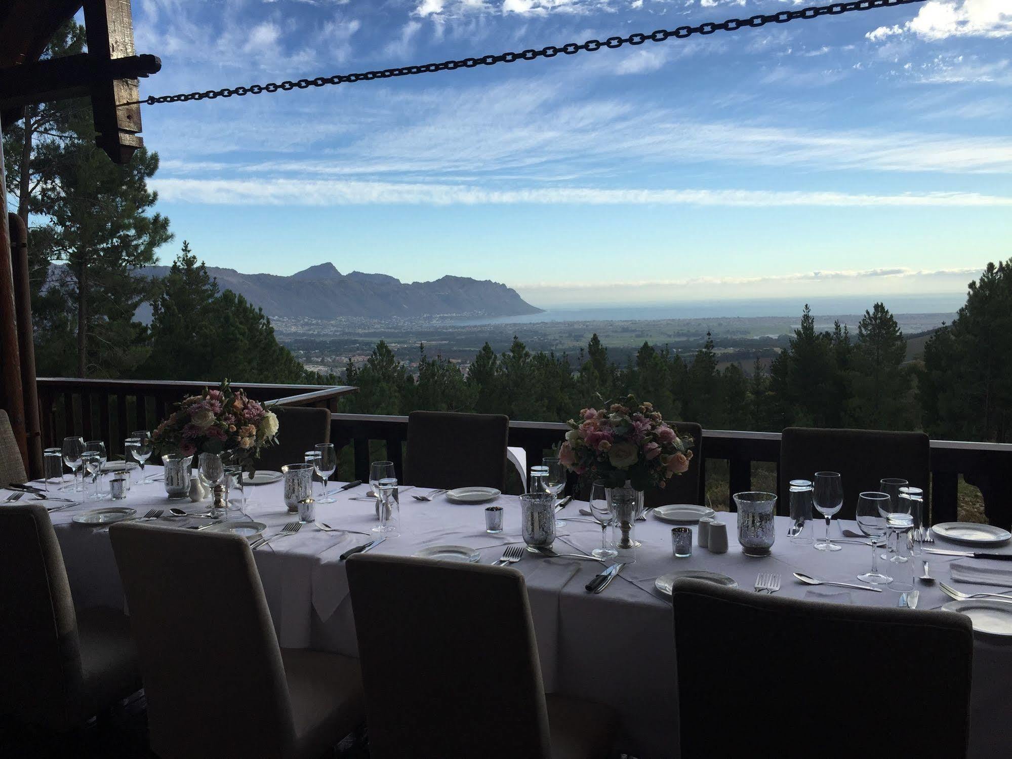 Lalapanzi Lodge Somerset West Buitenkant foto